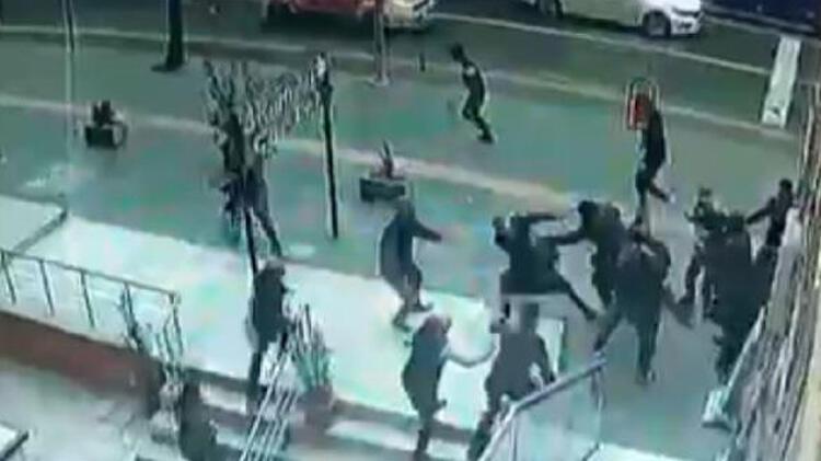 Adliye çıkışı silahlı kavgaya 15 gözaltı